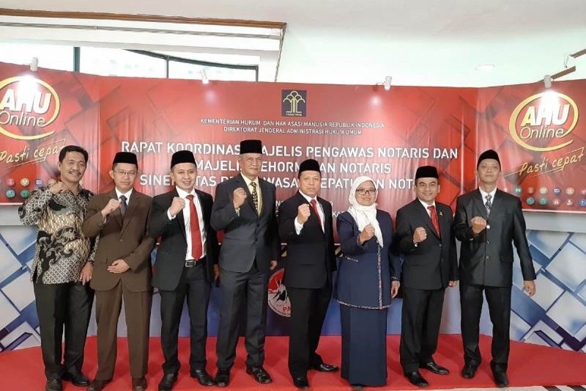 Dirjen AHU lantik majelis kehormatan notaris wilayah Sulbar