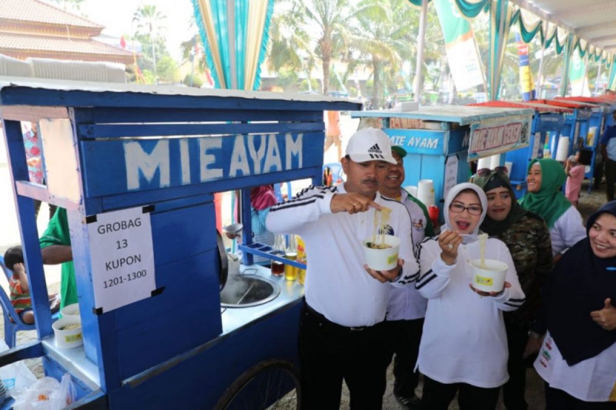 Pemkot Madiun hapus retribusi pedagang kaki lima