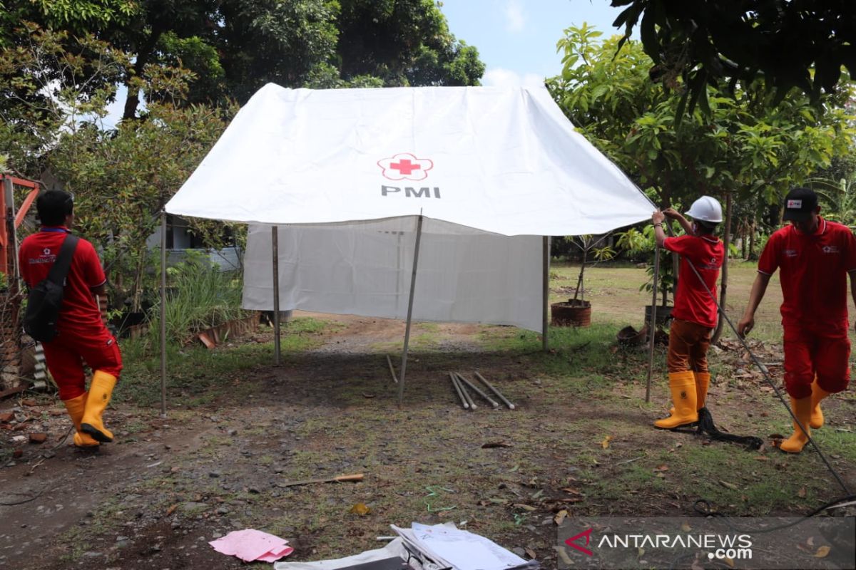 PMI NTB latih relawannya dirikan huntara bagi korban bencana