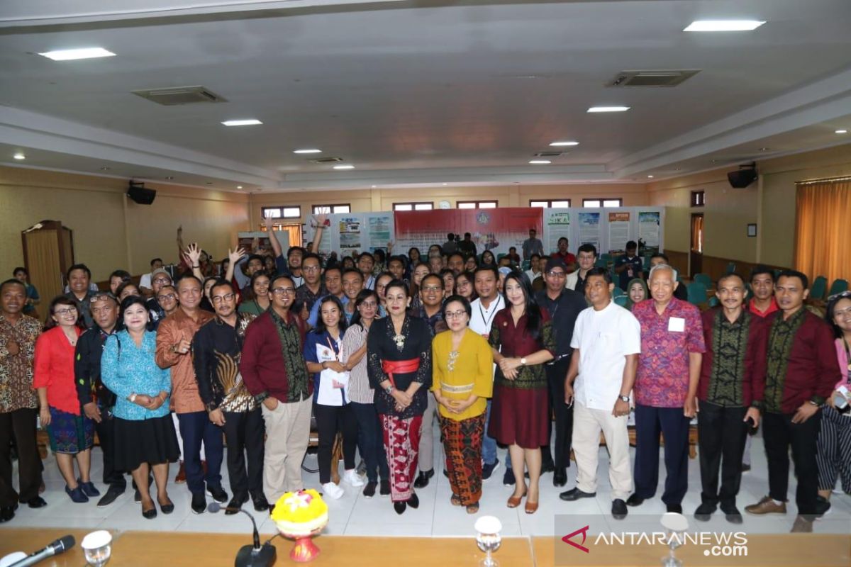 PRSSNI-KPID Bali: praktisi radio perlu buat program berdaya saing tinggi