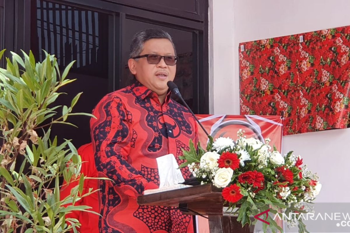 Hasto sampaikan pesan Megawati saat resmikan kantor PDIP Purwakarta