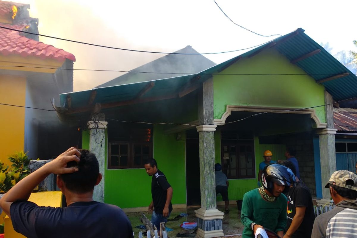 Tiga unit rumah di Gorontalo Utara terbakar