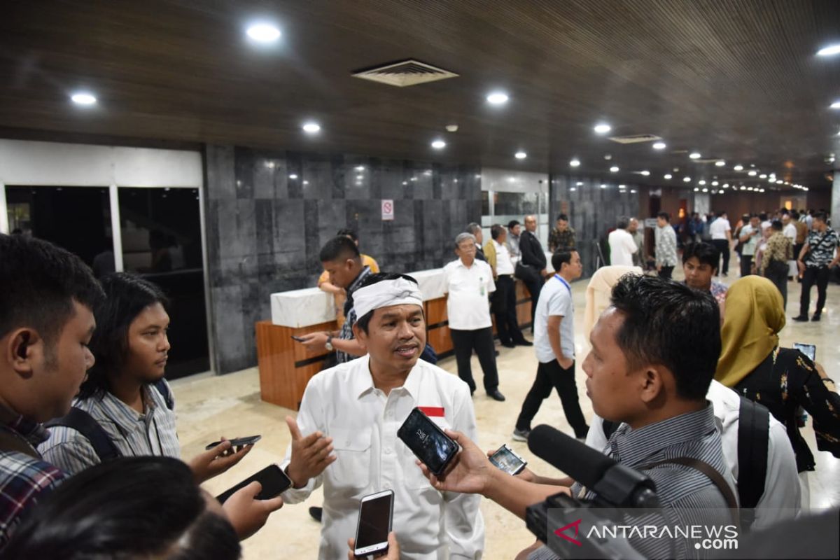 Dedi Mulyadi targetkan masalah pencemaran Sungai Cilamaya selesai dalam dua tahun