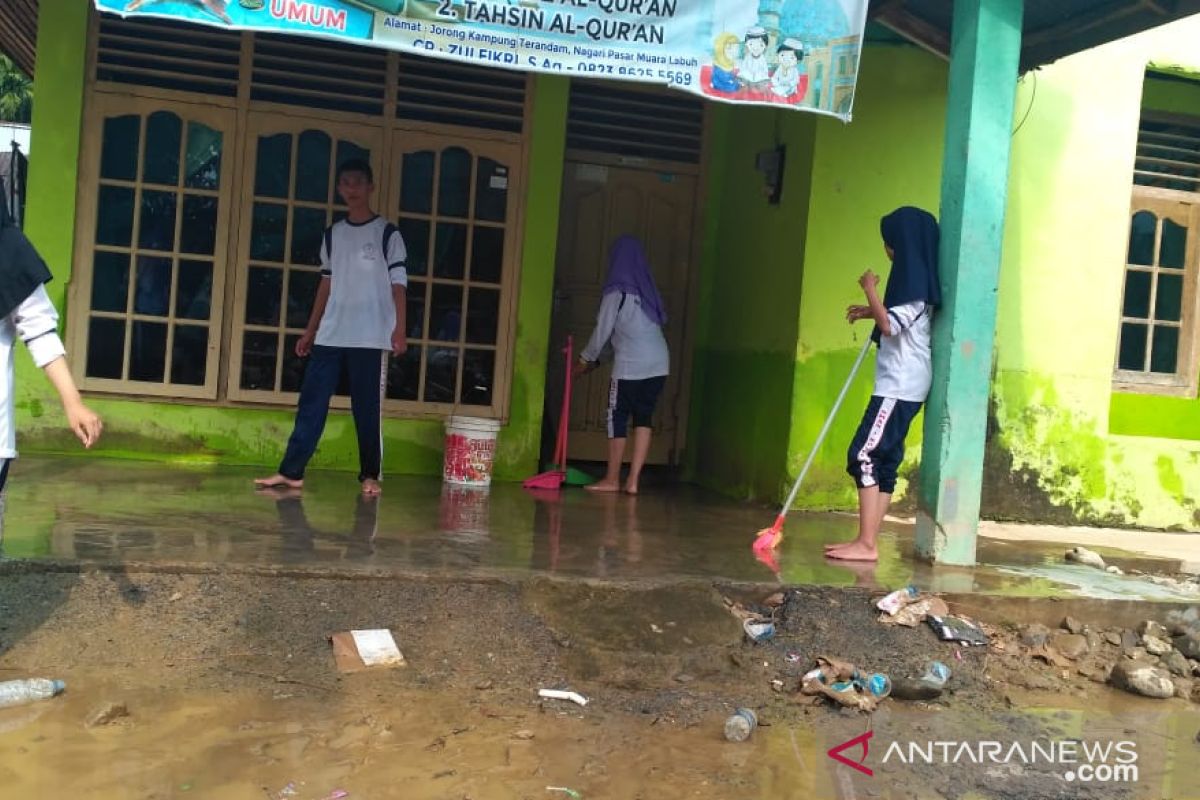 Kerugian akibat banjir Solok Selatan mencapai Rp7,743 miliar