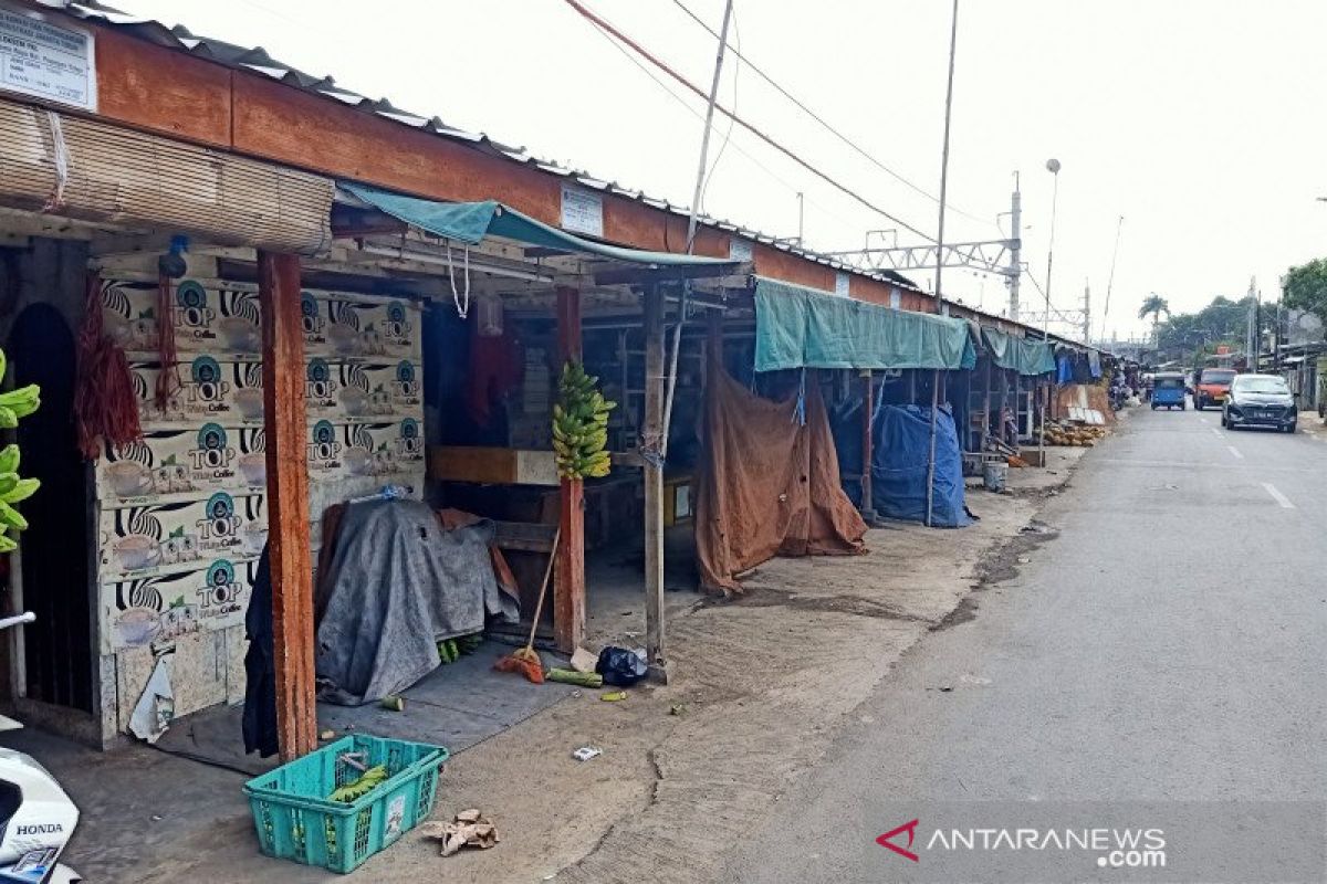 Pedagang pisang Pisangan Timur sambangi Anies besok