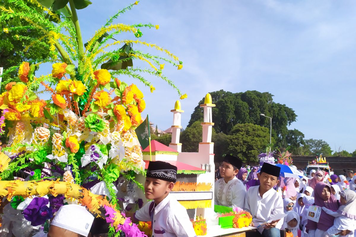 Masjid Polda Bali adakan Pawai Hias Telur