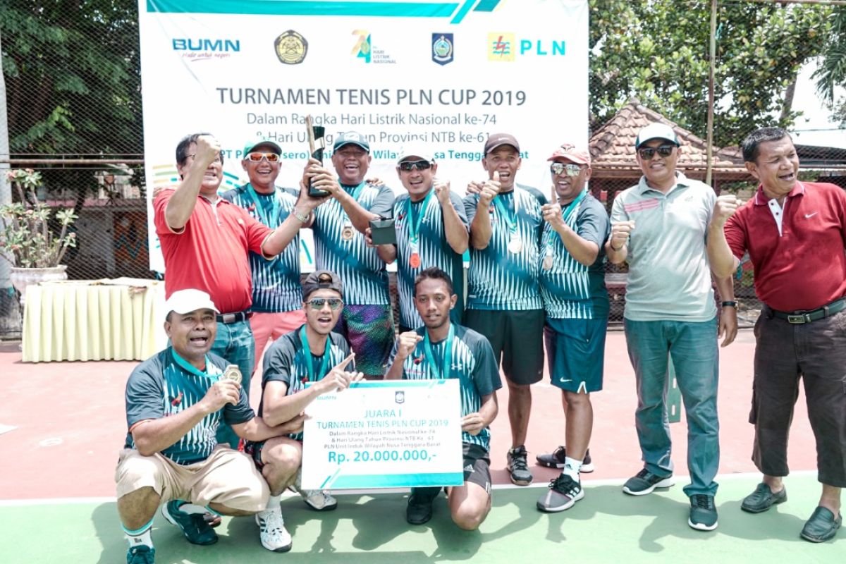 PLN UIW NTB Suskes Gelar Turnamen Tenis Lapangan PLN CUP 2019