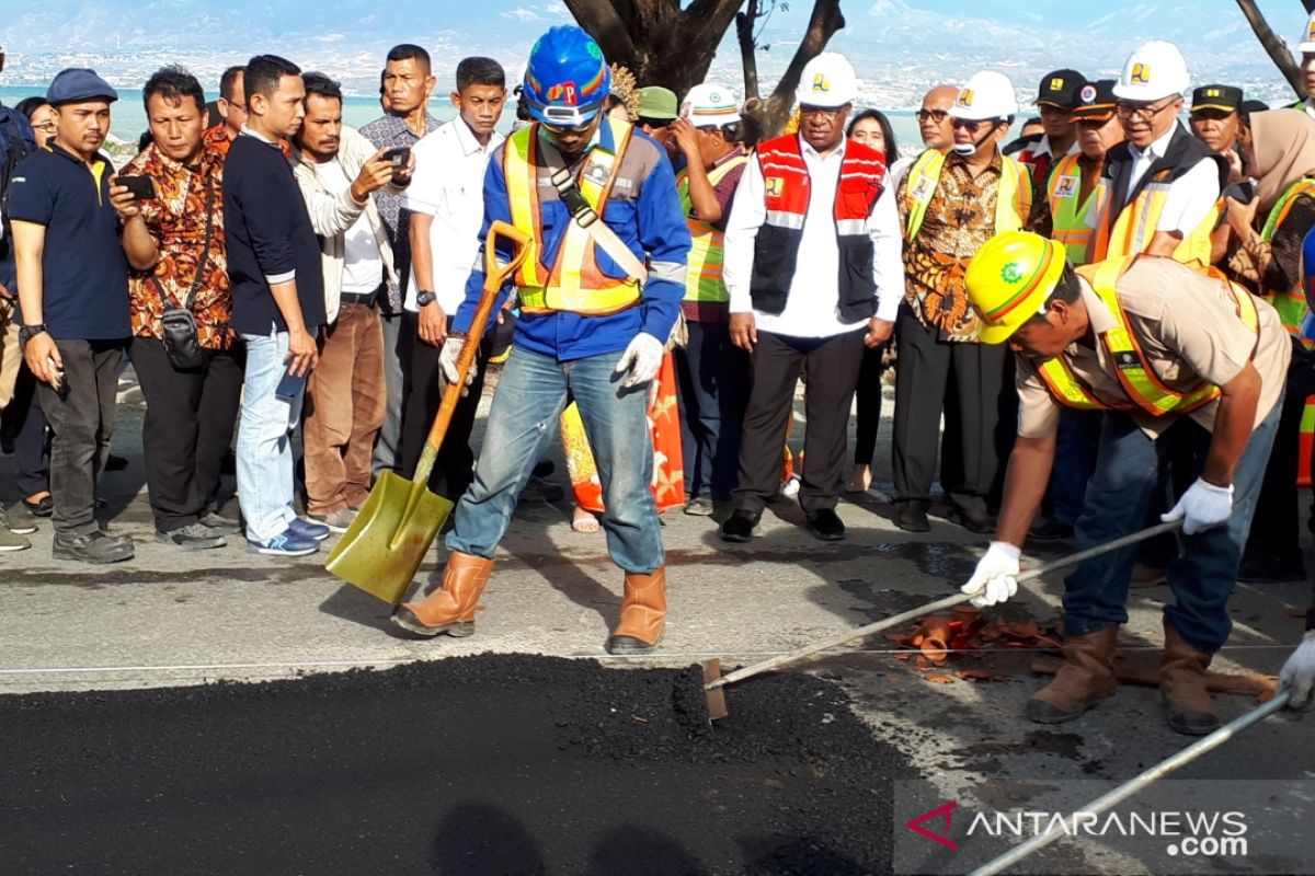 Rekonstruksi jalan terdampak bencana 2018 di Sulteng selesai 2021