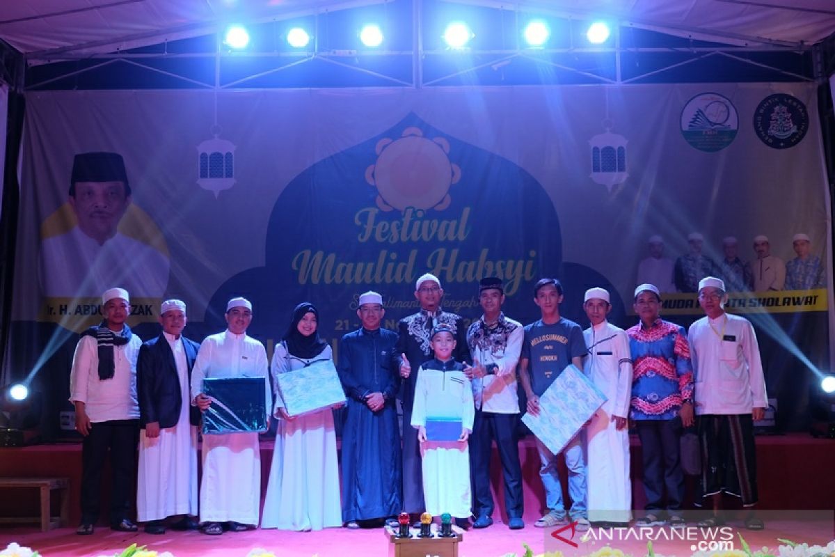 Pemuda Pecinta Sholawat sukses menggelar Festival Maulid Habsyi se-Kalteng