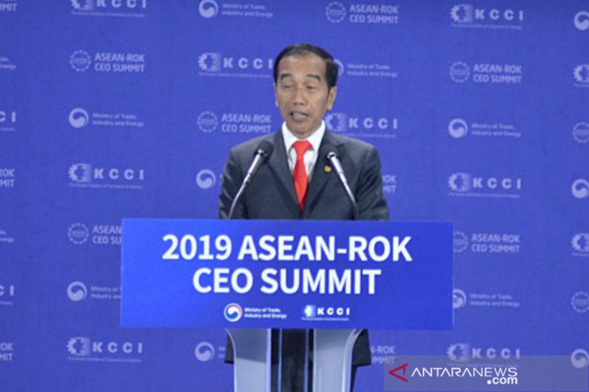 Dalam KTT ROK-ASEAN, Jokowi: Tiga hal perlu dilakukan hadapi resesi