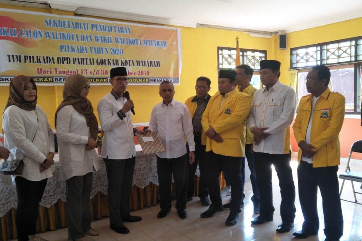 Wakil Wali Kota Mataram daftar ke Partai Golkar