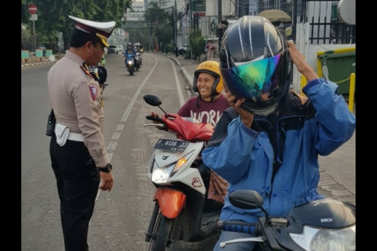 Jakarta Barat mulai lakukan penindakan di jalur sepeda Senin ini