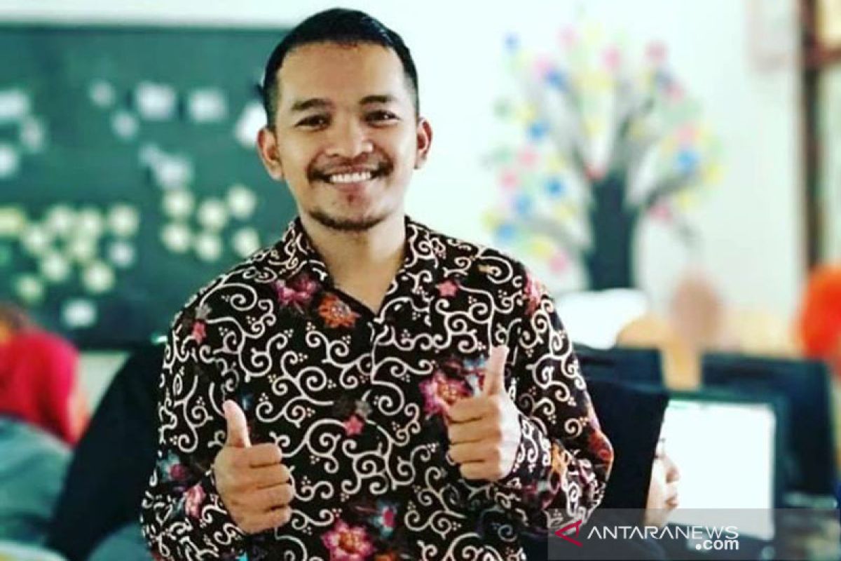 Singgih Triono ketika sarjana teknik memilih menjadi guru