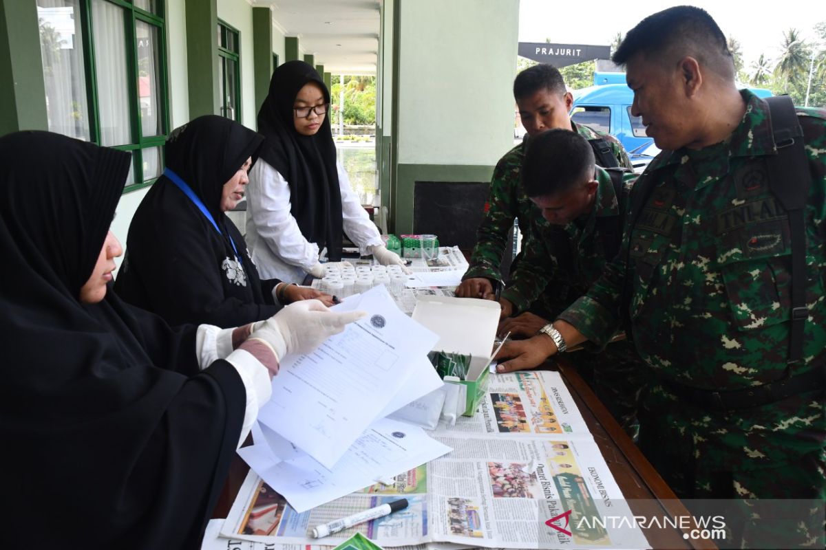40 mily personnel in Gorontalo join urine test for drug prevention