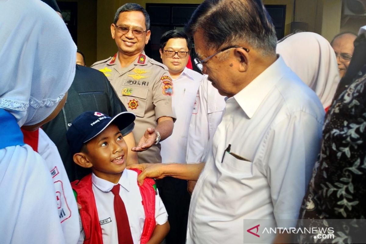 Jusuf Kalla puji donor darah PMI Kota Pangkalpinang