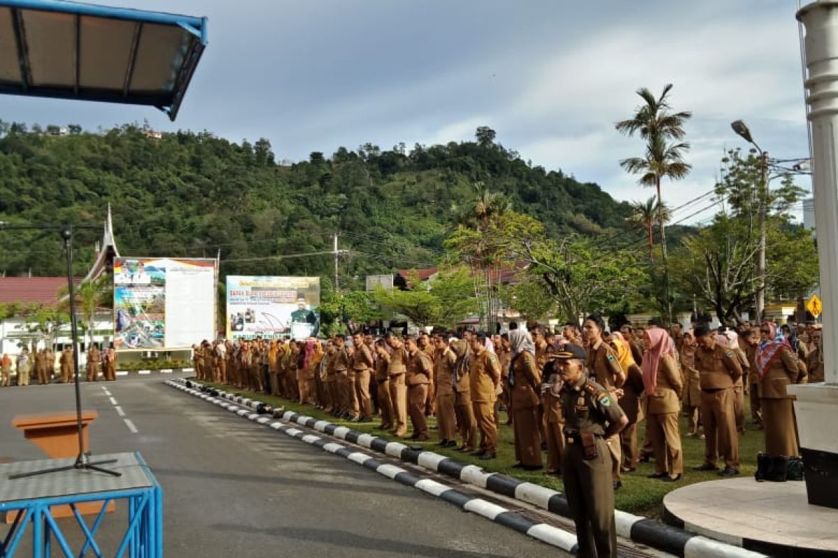 Camat Lengayang masuk tiga besar camat berprestasi tingkat Sumbar