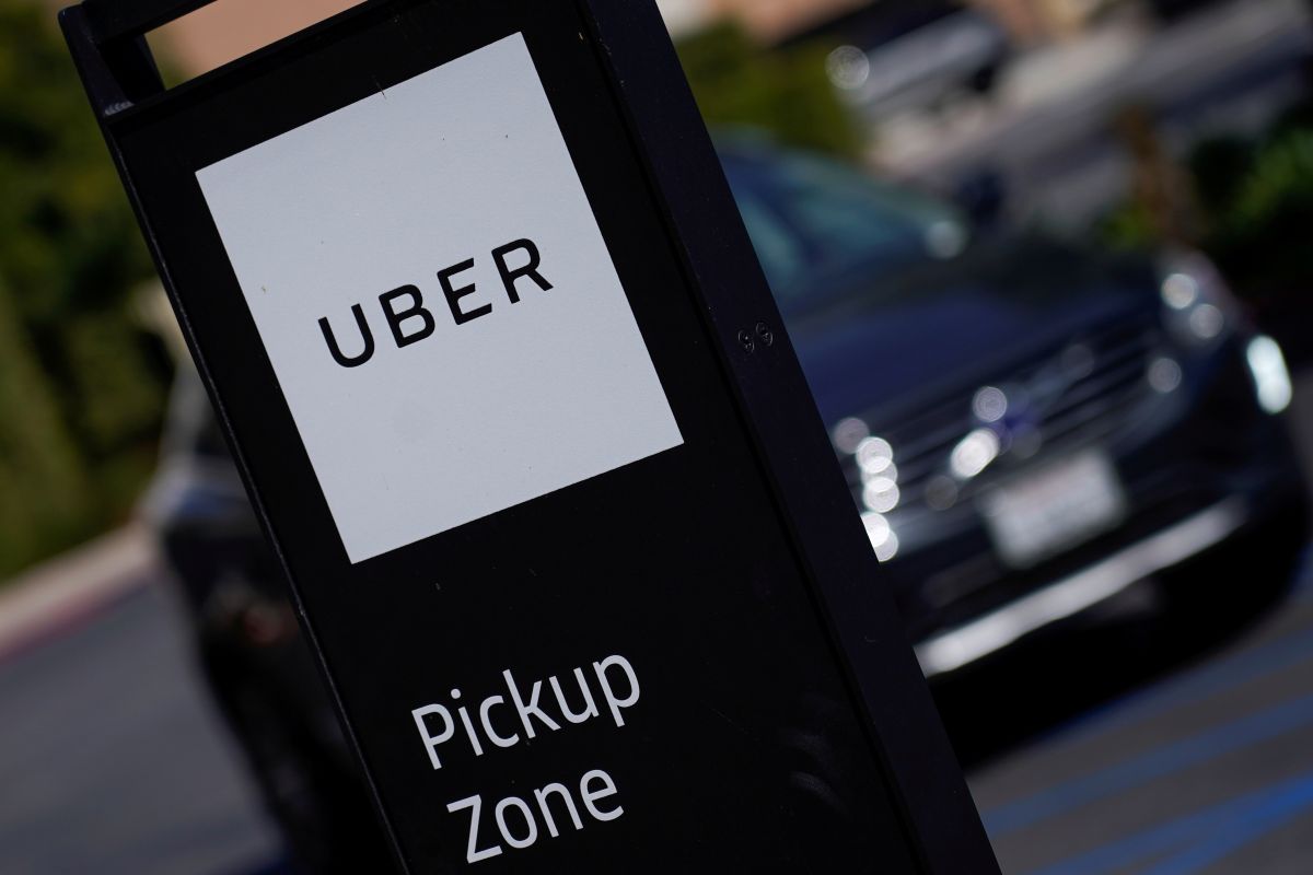 Pengemudi tak sesuai aplikasi, Uber London terancam kehilangan lisensi