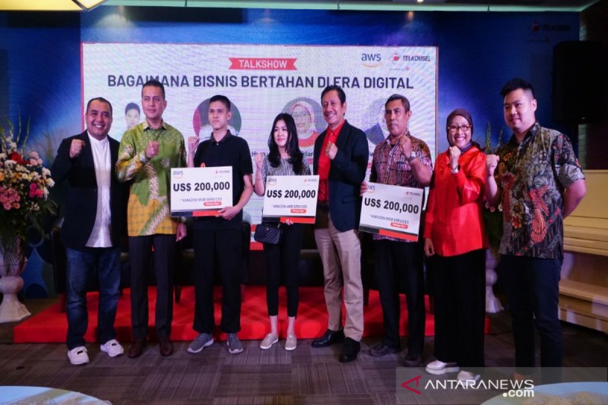 Telkomsel - AWS edukasi UKM mempertahankan bisnis di era digital