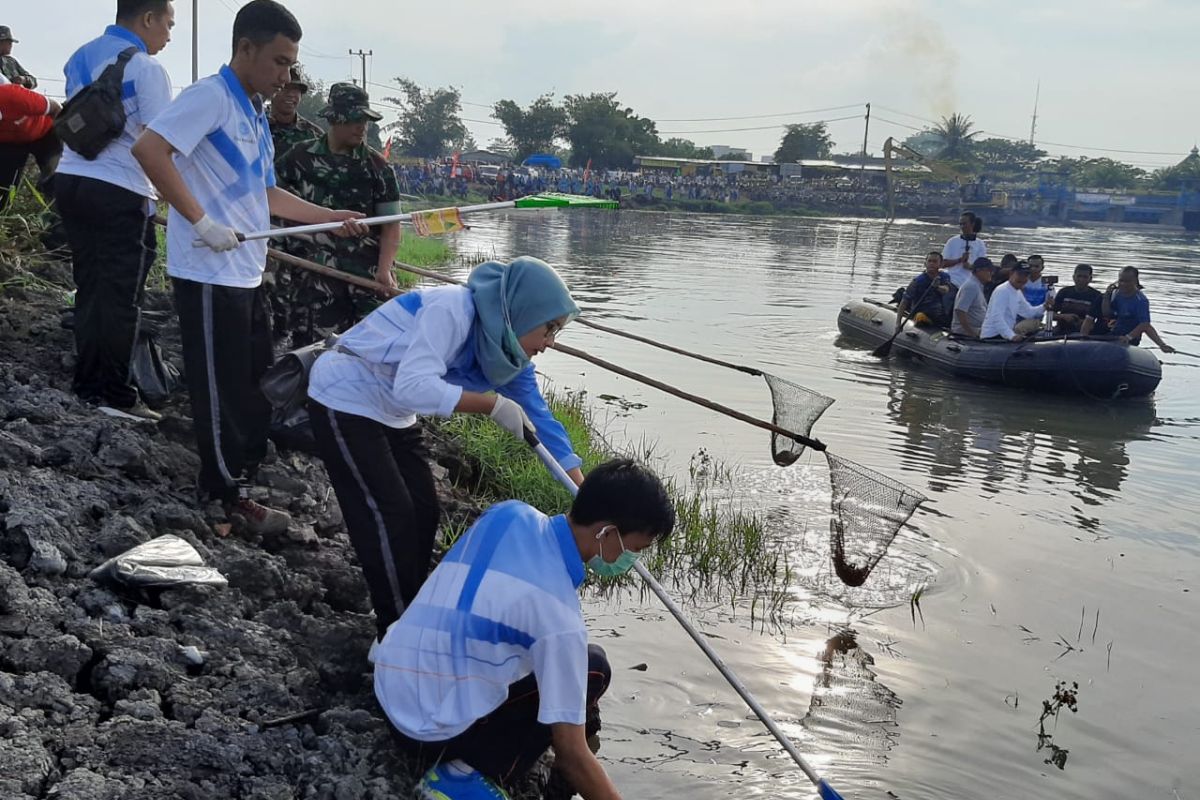 Jasa Raharja Babel ikut gotong royong akbar cegah banjir