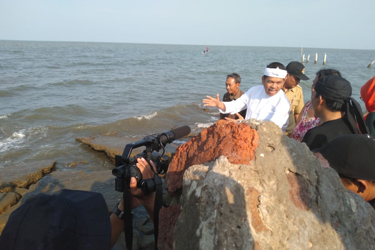 Dedi Mulyadi minta tidak ada eksploitasi kawasan pantai berlebihan