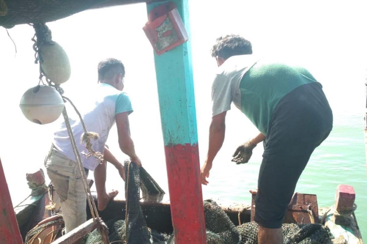 Nelayan Mukomuko ikuti praktek penggunaan alat tangkap ikan di Semarang