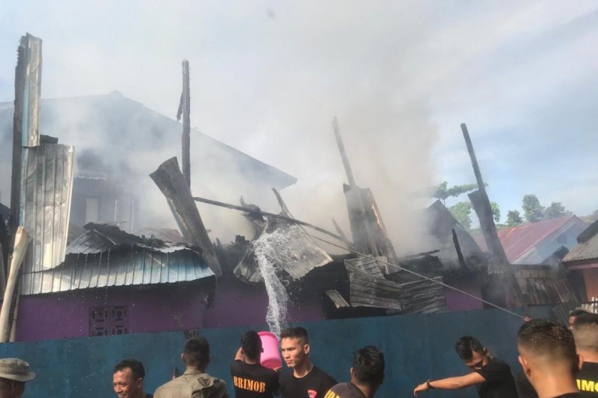 Dua unit rumah terbakar di kawasan Abepura  Jayapura