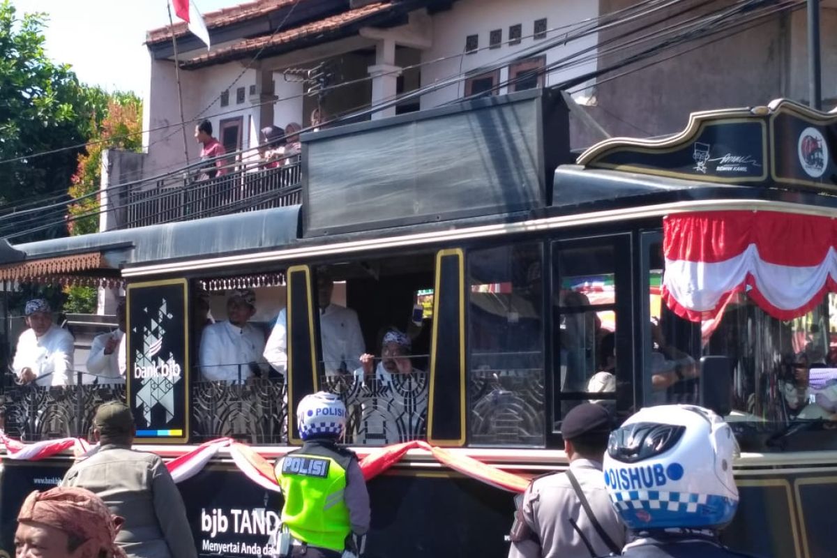 Pemkab berencana tambah bus wisata Cianjur