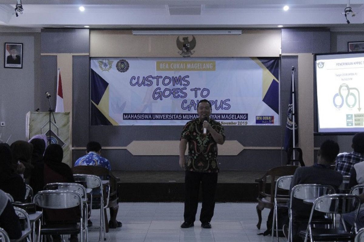 Bea Cukai Magelang gelar "Custom Goes to Campus"