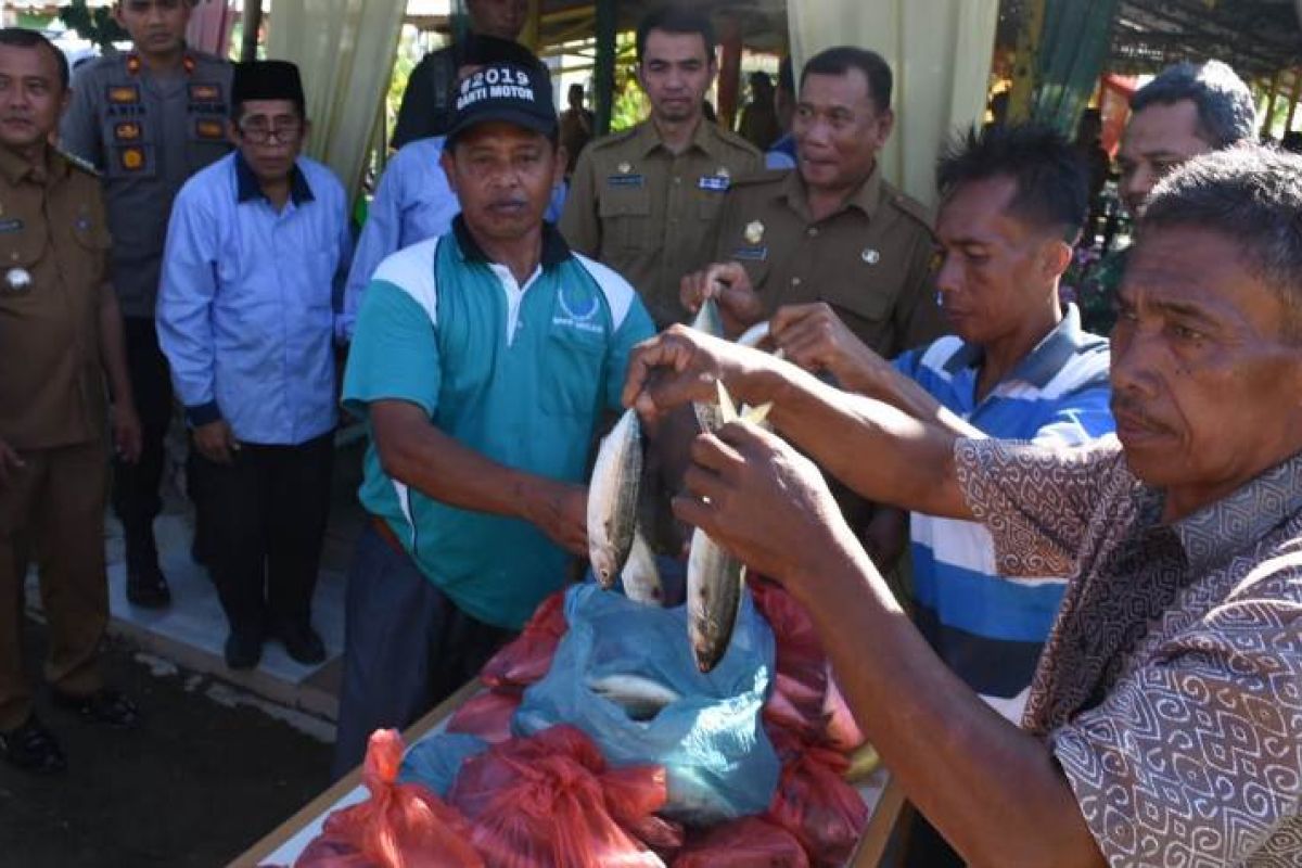 Bupati Deliserdang ajak masyarakat gemar makan ikan