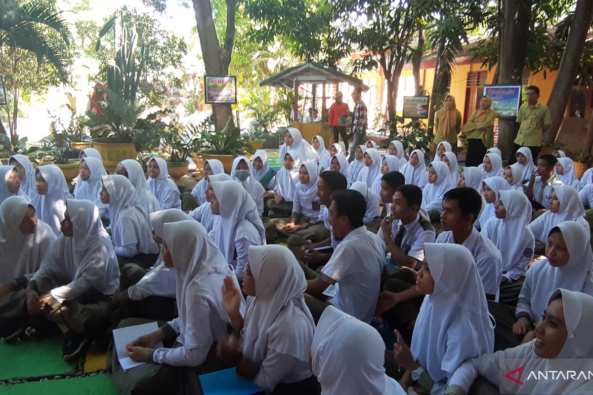 Sekda Gorontalo minta guru mengawasi perilaku para siswa