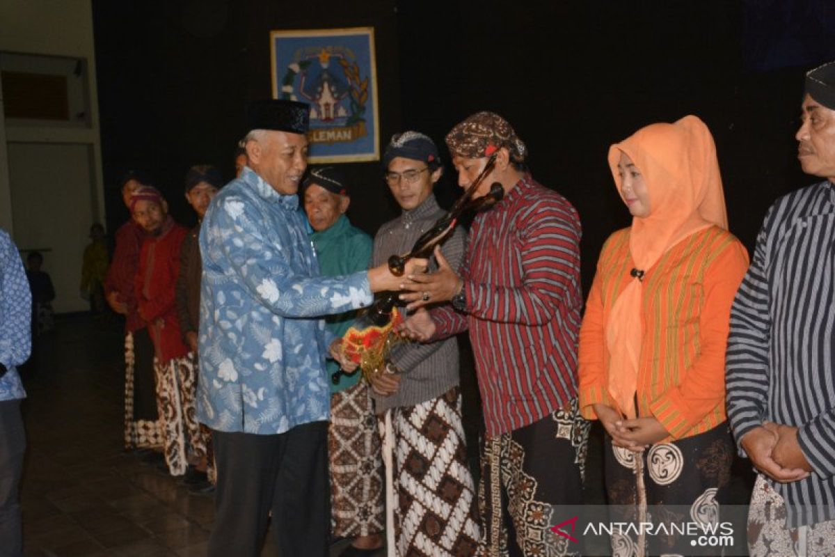 Pemkab Sleman serahkan gamelan kepada Kelompok Masyarakat Kebudayaan