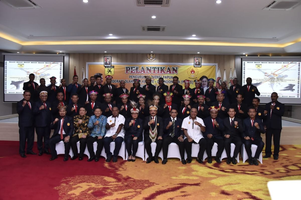 Panglima TNI, Hadi Tjahjanto lantik pengurus Forki Papua