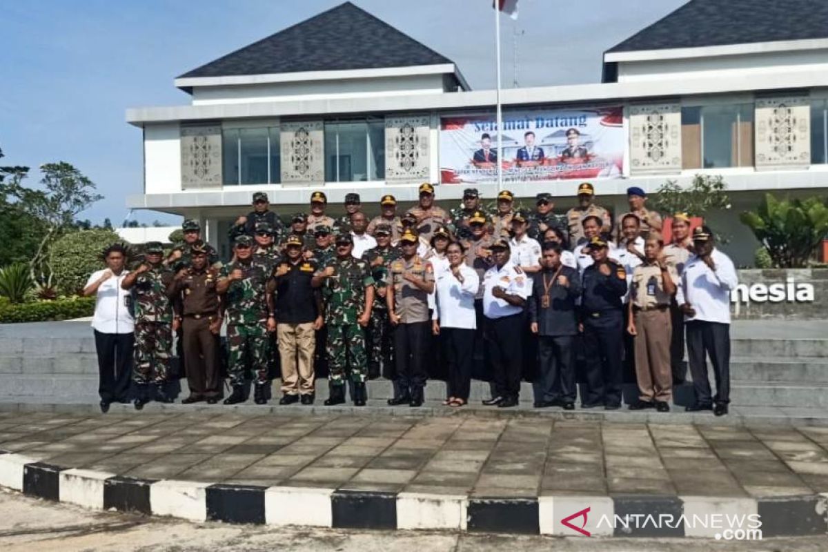 Panglima TNI mengaku senang bertatap muka dengan warga perbatasan RI-PNG