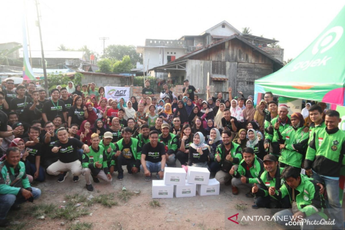 ACT Sumsel - Gojek beri layanan kesehatan dan pangan gratis