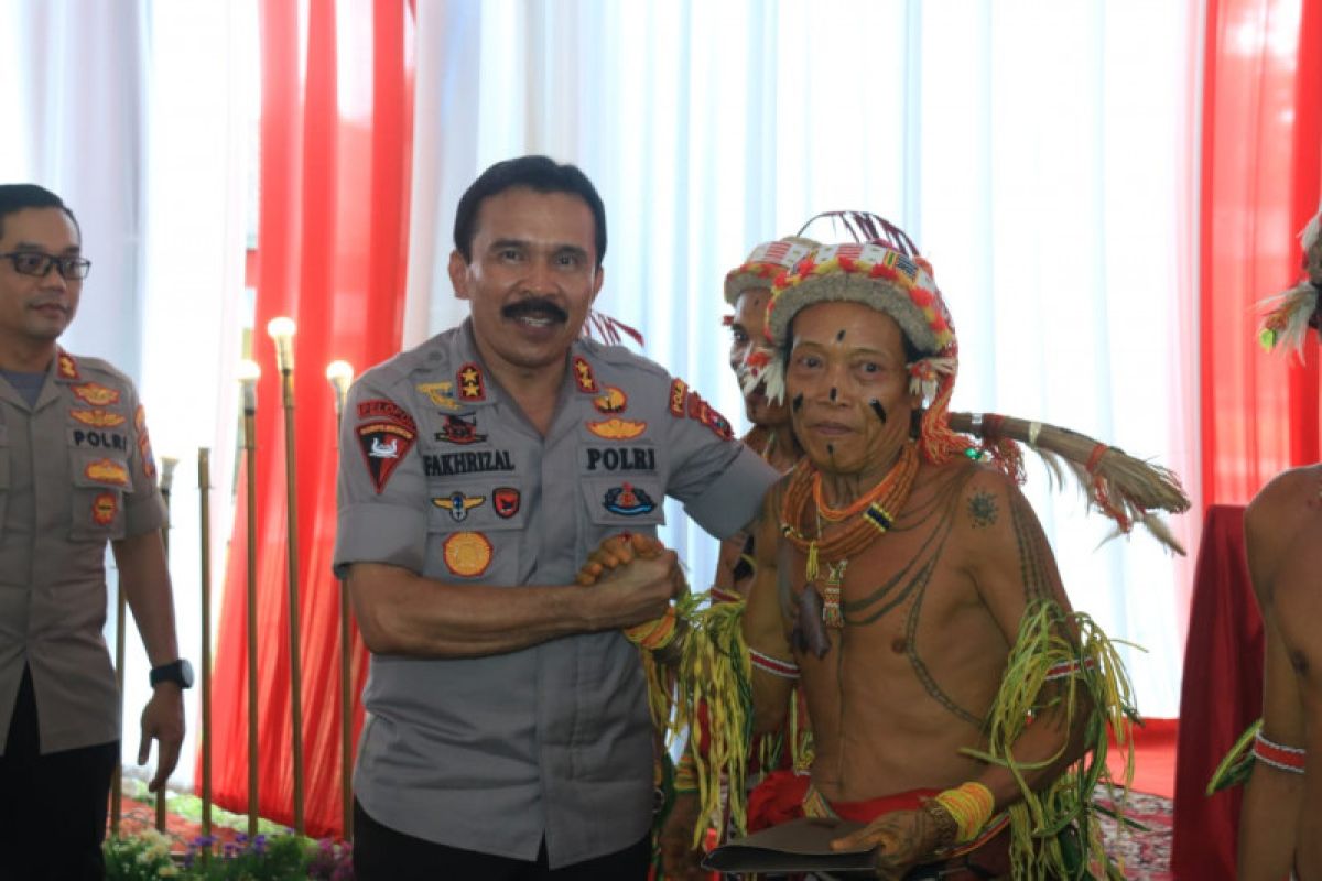 Kapolda Sumbar janjikan tambah kekuatan personel di Polres Mentawai