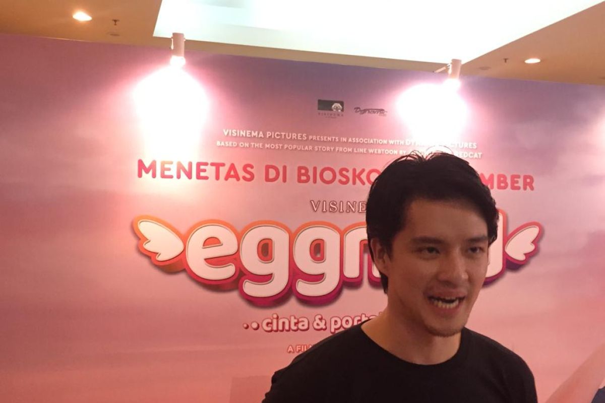 Cerita Morgan Oey jadi pria menggemaskan di "Eggnoid"