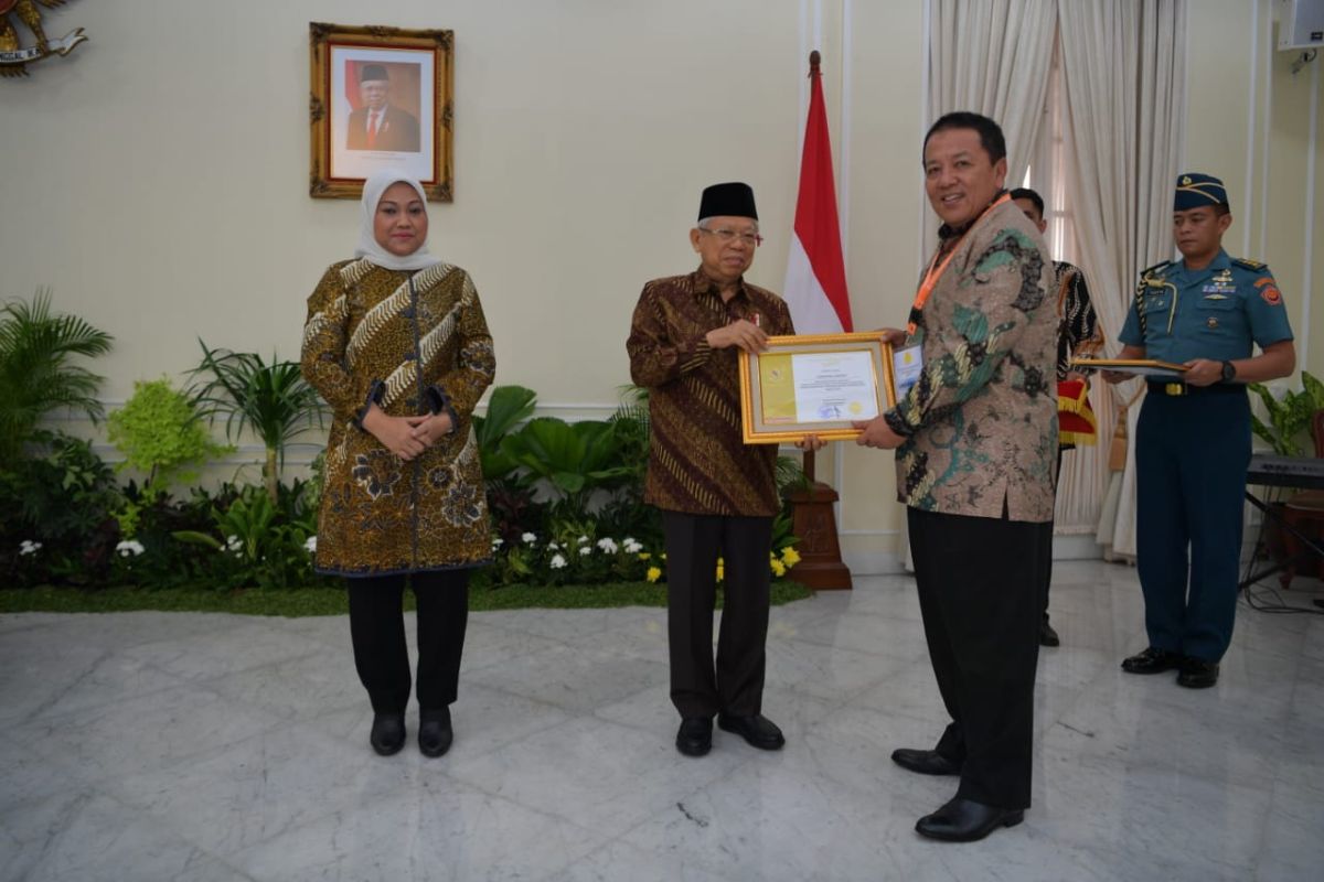 Gubernur Lampung raih Anugerah Paramakarya 2019