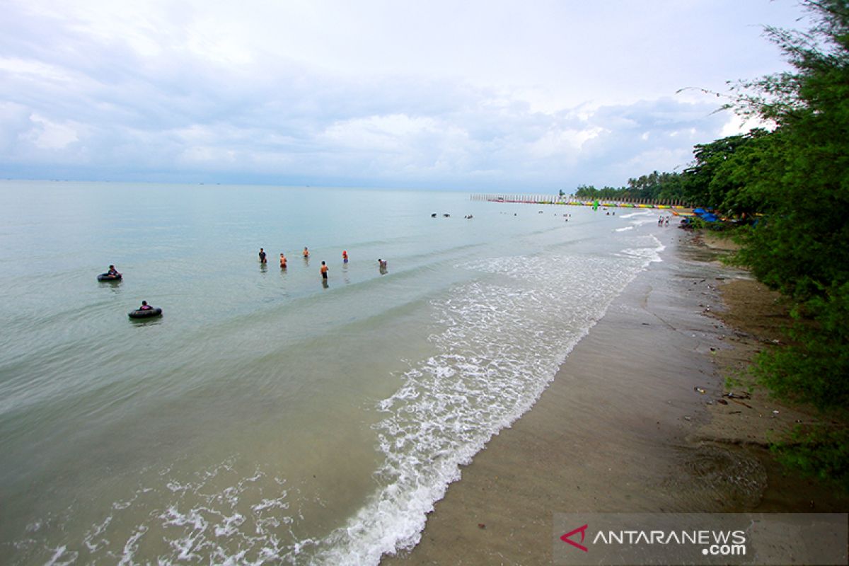 Obyek WIsata Pantai Sarang Tiung Kotabaru