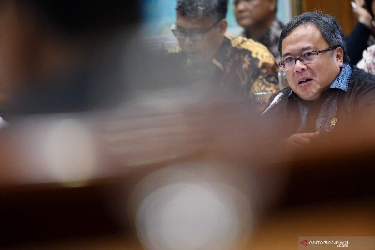 Menristek Bambang Brodjonegoro targetkan Indonesia produksi 2 juta motor listrik pada 2025