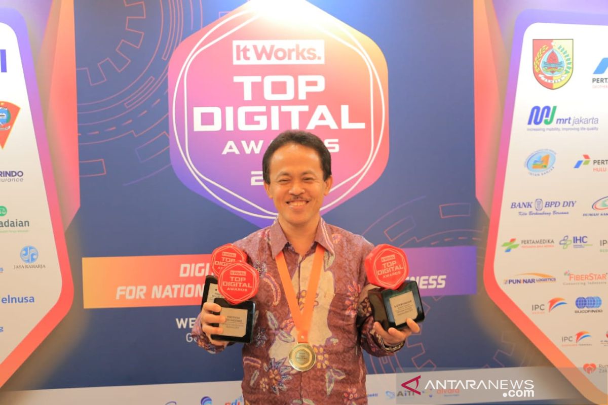 Pemkot Tangerang raih  penghargaan  Top Digital Award 2019