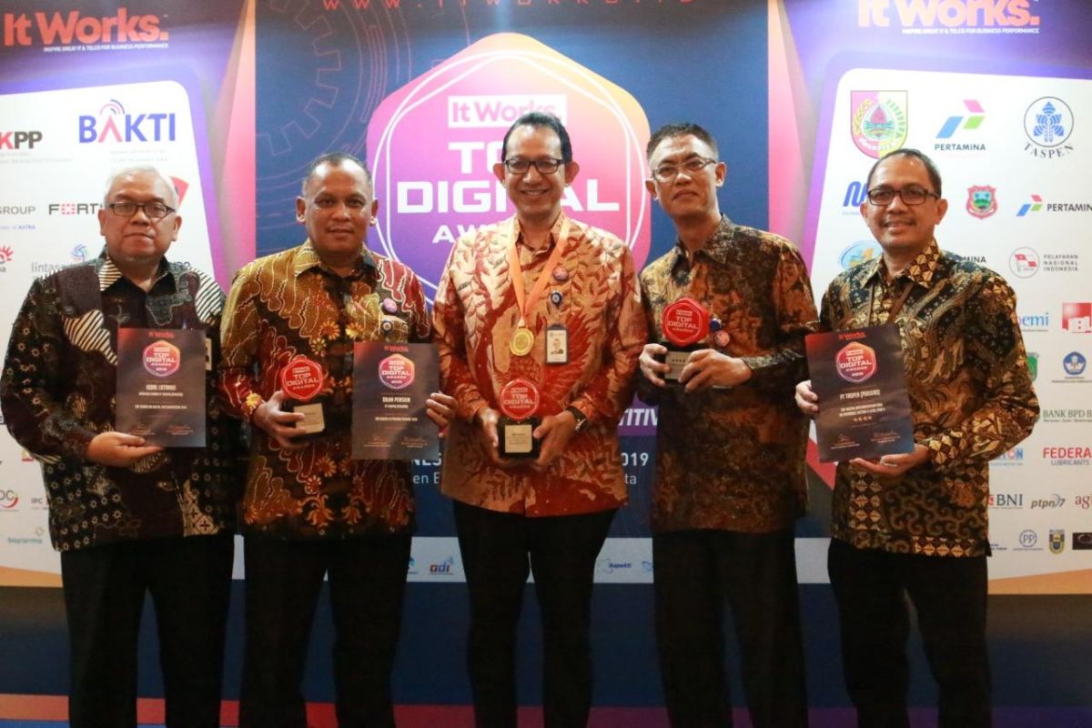 PT Taspen raih tiga penghargaan Top Digital Awards 2019