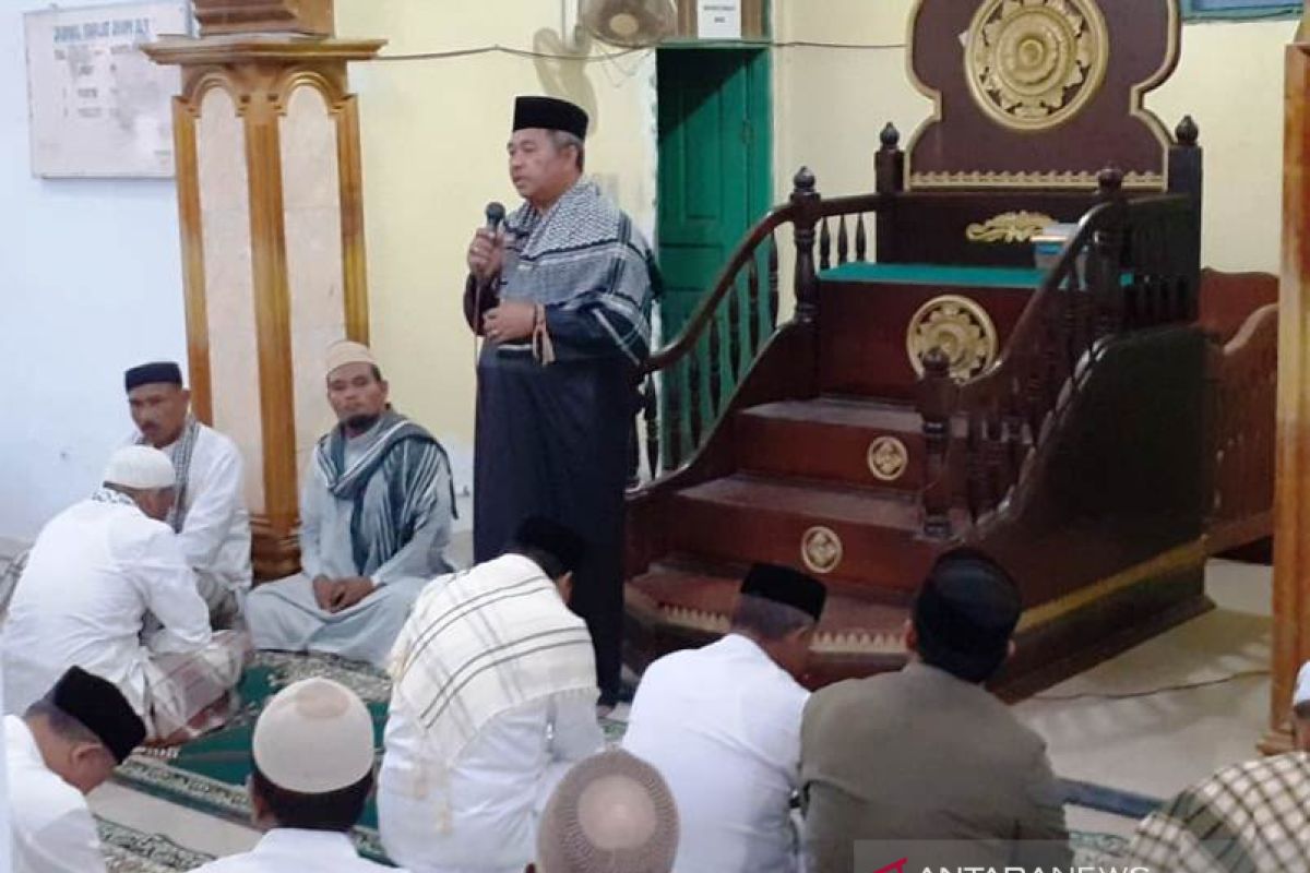 Bupati Ramli ajak umat Islam bersatu dan hindari perbedaan mazhab