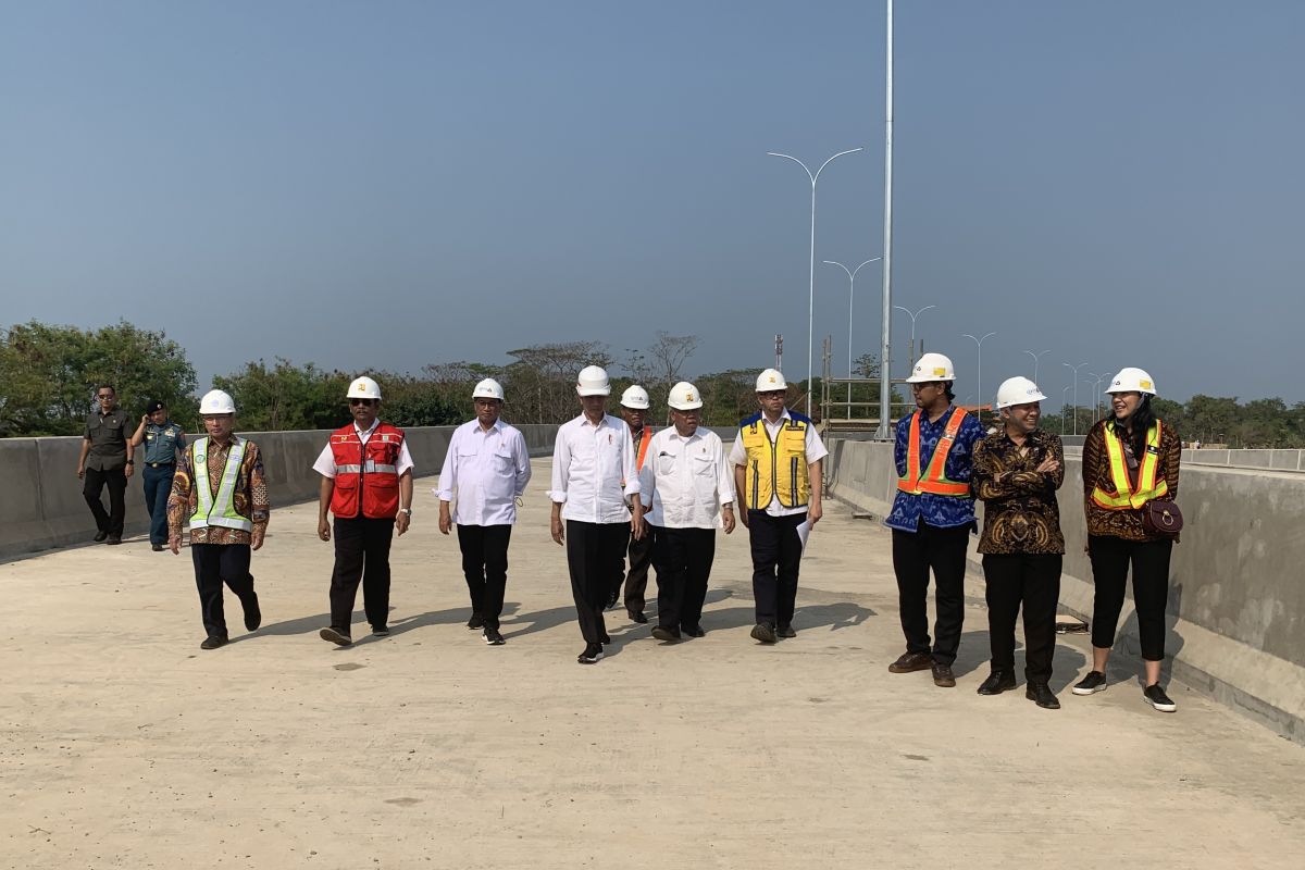 Presiden targetkan jalan menuju Patimban rampung Juni 2020