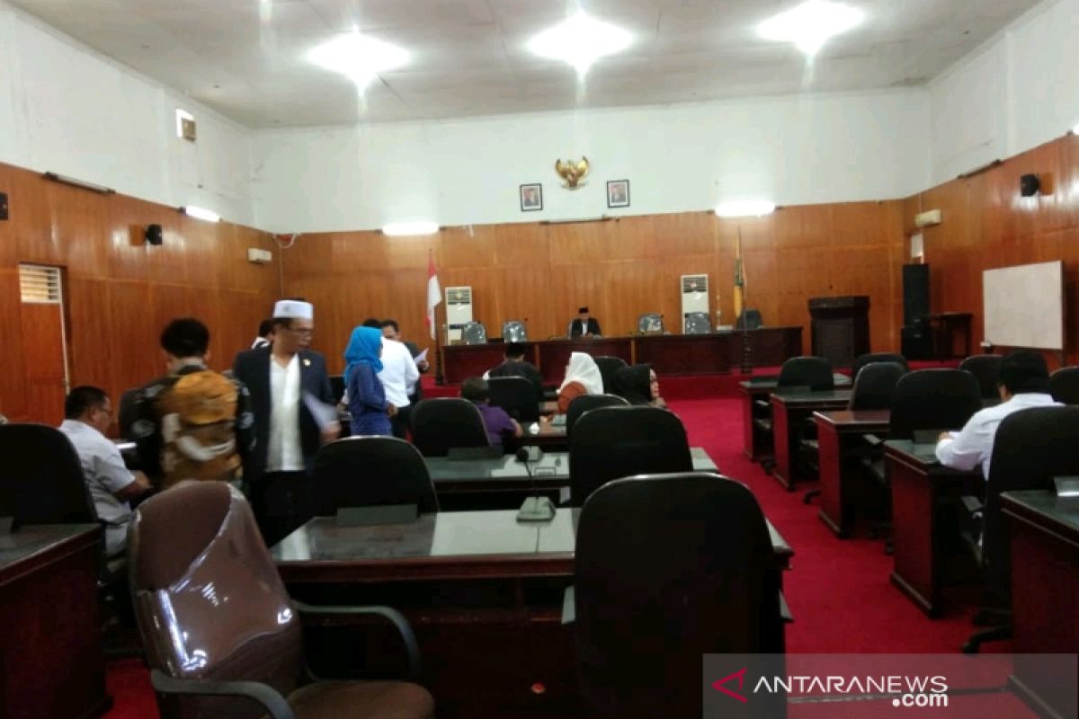 Wakil Ketua DPRD Padangsidimpuan dari Gerindra dituding Inkonstitusional
