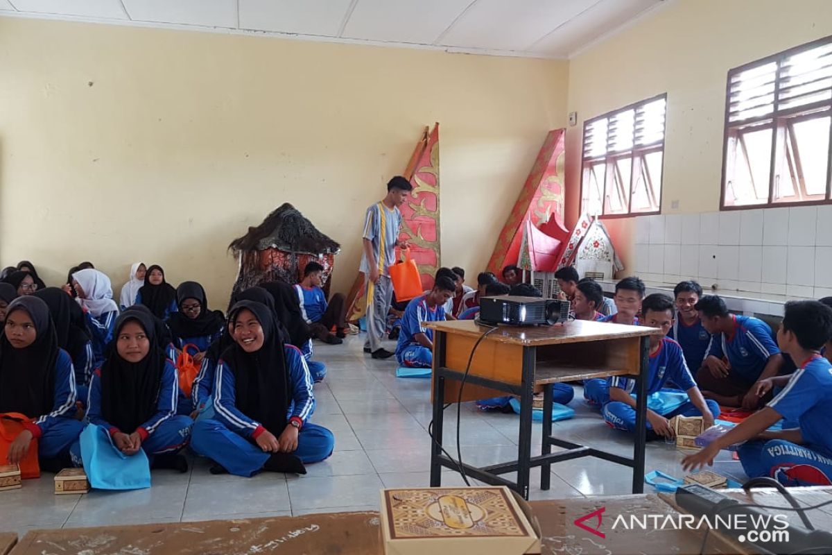 KPU Kabupaten Bangka Barat giatkan sosialisasi pemilu ke pemilih pemula