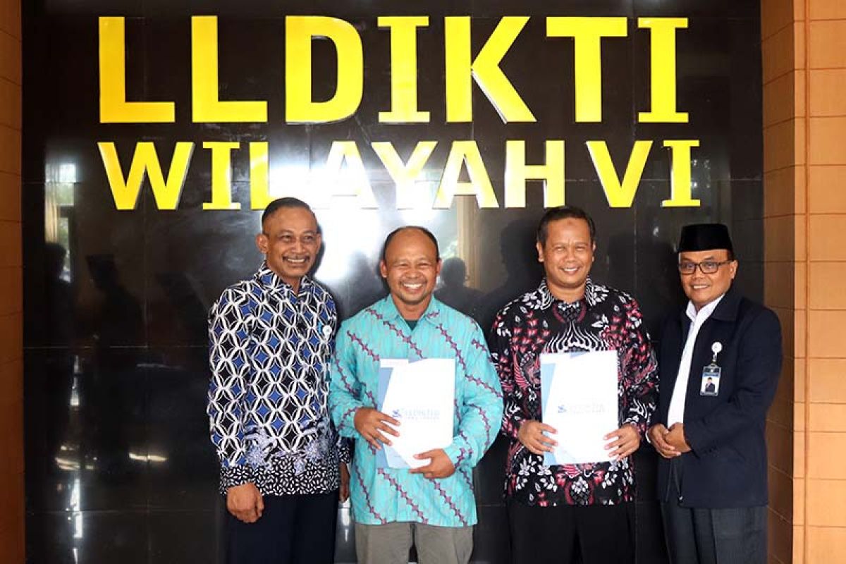 Peneliti kelapa kopyor Universitas Muhammadiyah Purwokerto raih gelar profesor