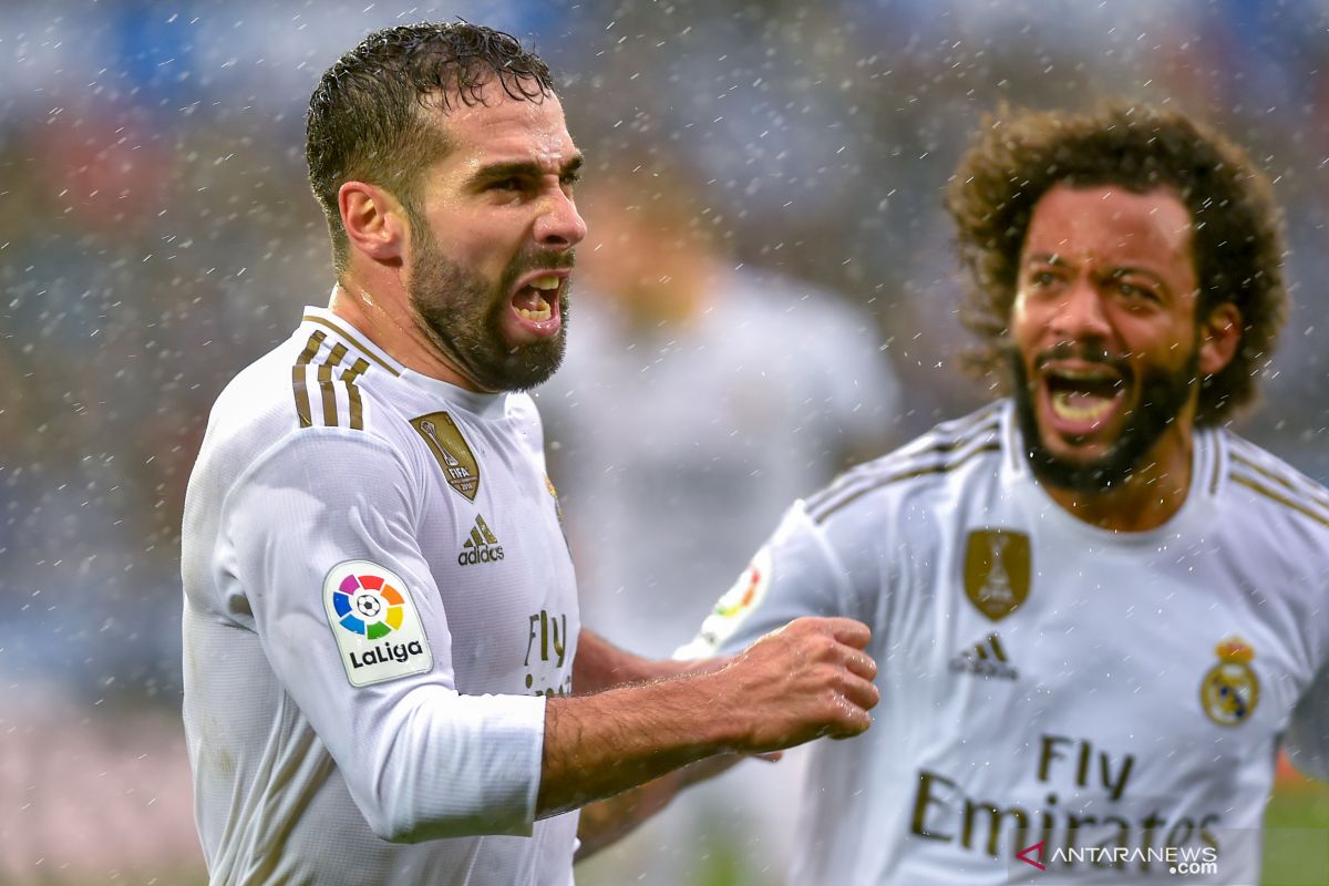 Real Madrid kalahkan Deportivo Alaves 2-1