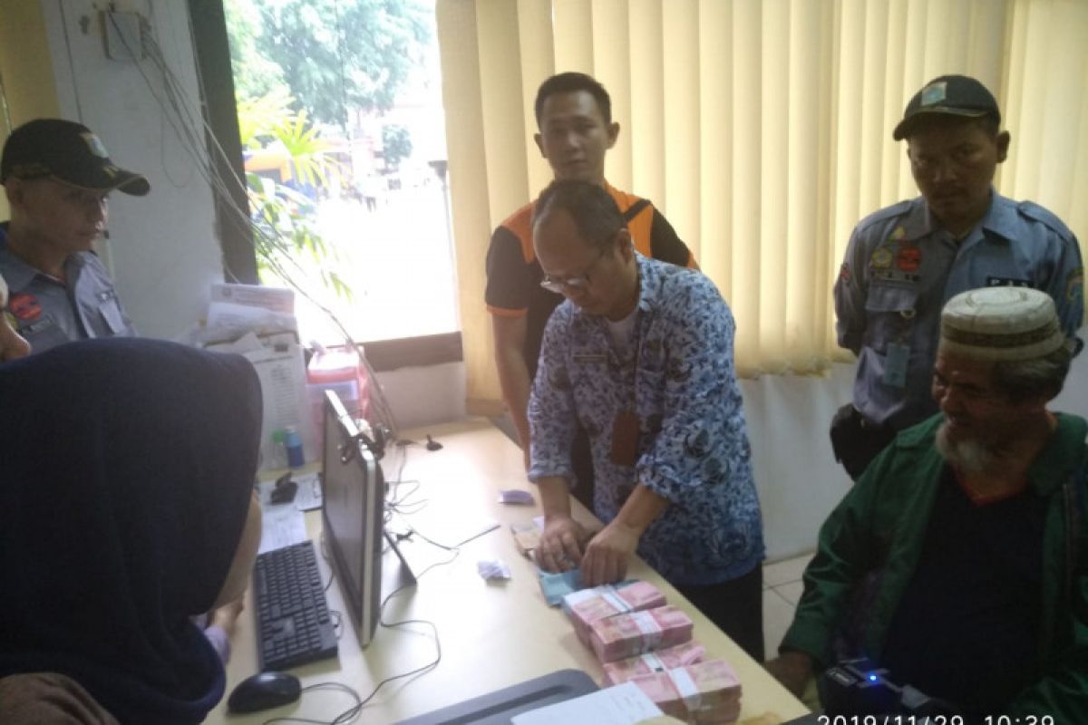 Warga Jaksel diimbau tidak menyumbang di jalan