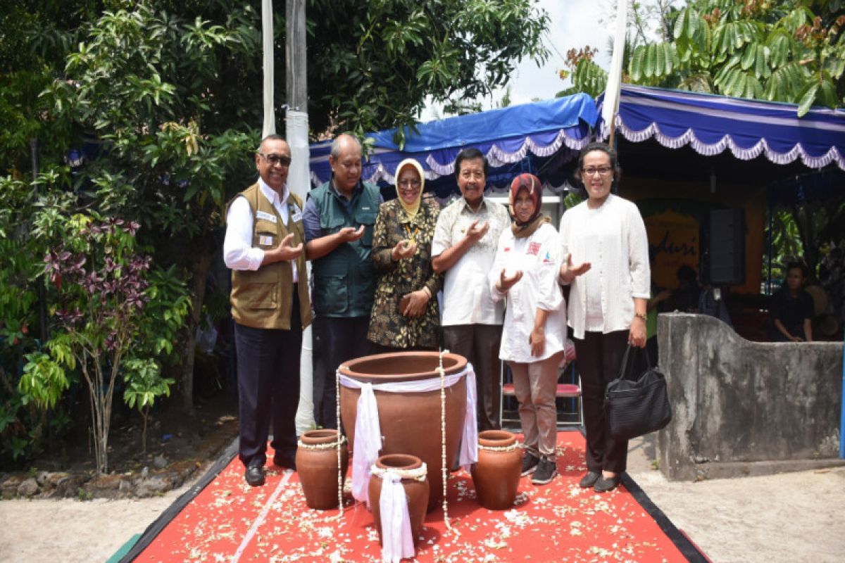 Babel kerja sama dengan Komunitas Banyu Bening kelola air hujan