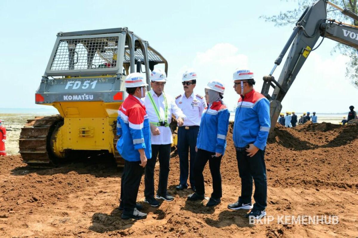 Menhub dukung Pertamina bangun kilang minyak terintegrasi pelabuhan